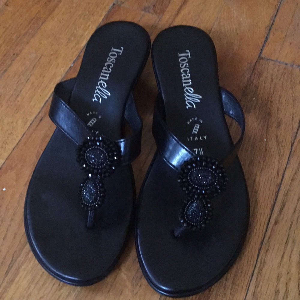 Toscanella black sandals